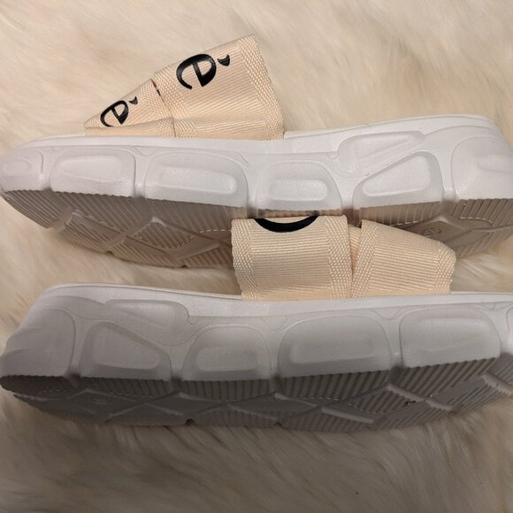 Women's Slide Sandal - Picture 2 of 2